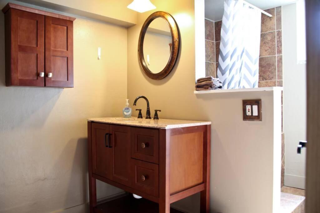 Charming Remodeled Golf Course Area Home 科罗拉多斯普林斯 外观 照片