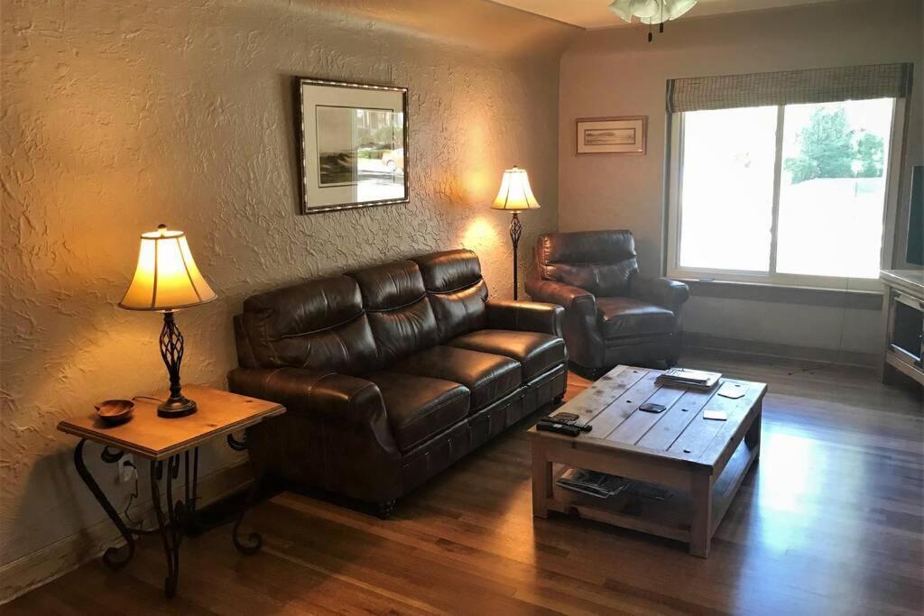 Charming Remodeled Golf Course Area Home 科罗拉多斯普林斯 外观 照片