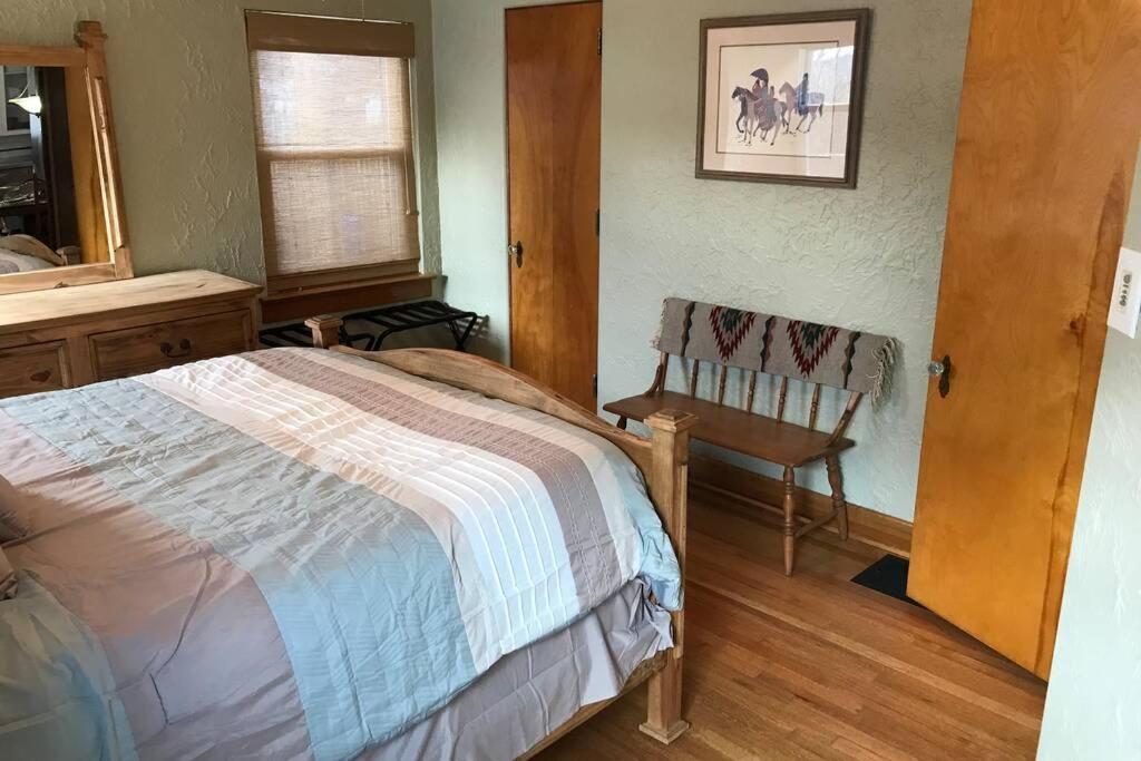 Charming Remodeled Golf Course Area Home 科罗拉多斯普林斯 外观 照片